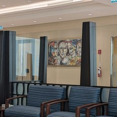 Bright, comfortable clinic waiting lounge